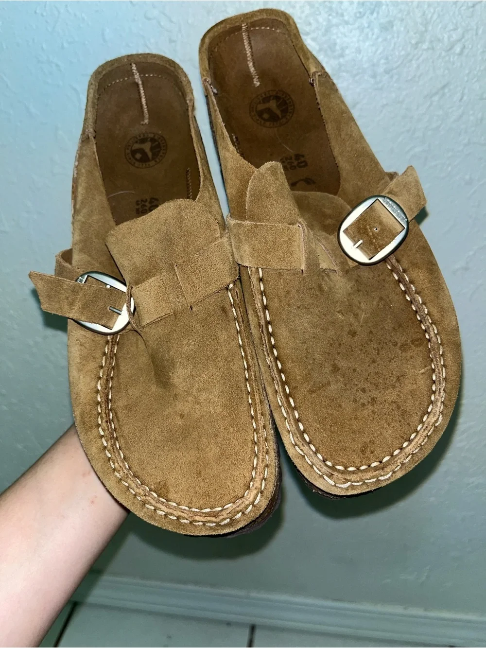 Birkenstock Boston Suede Clogs – Taupe